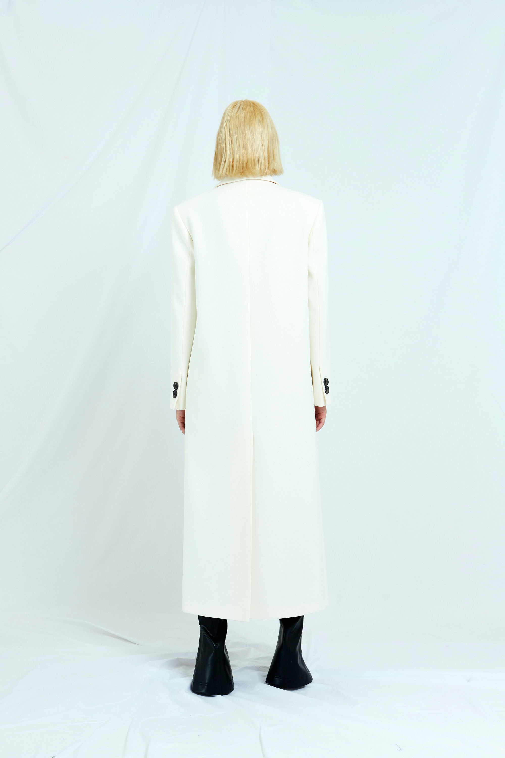 ПАЛЬТО ЖЕНСКОЕ ДЕМИСЕЗОННОЕ 1-819