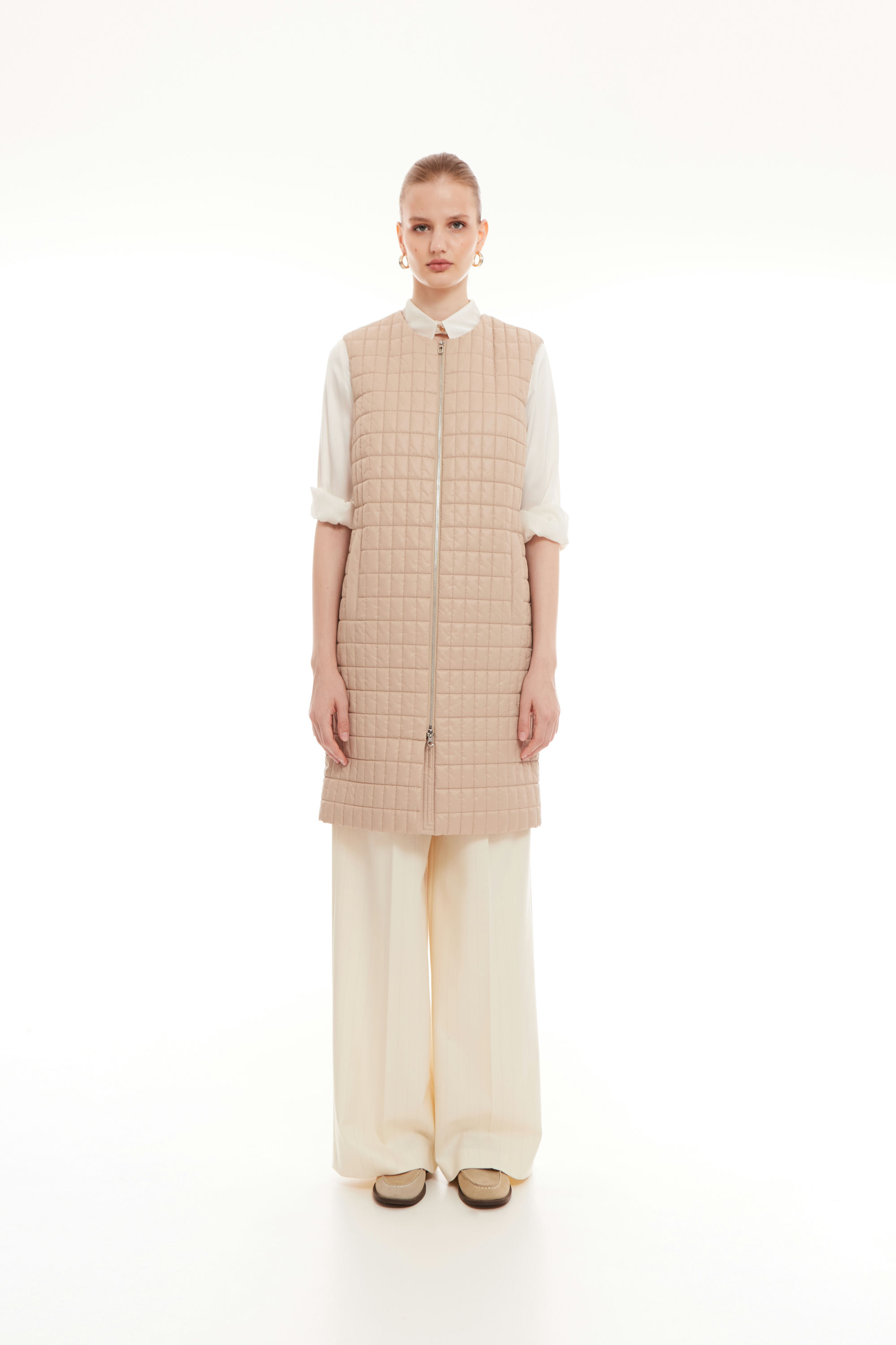 ЖИЛЕТ ЖЕНСКИЙ ПЛАЩЕВОЙ УТЕПЛЕННЫЙ 4-1082