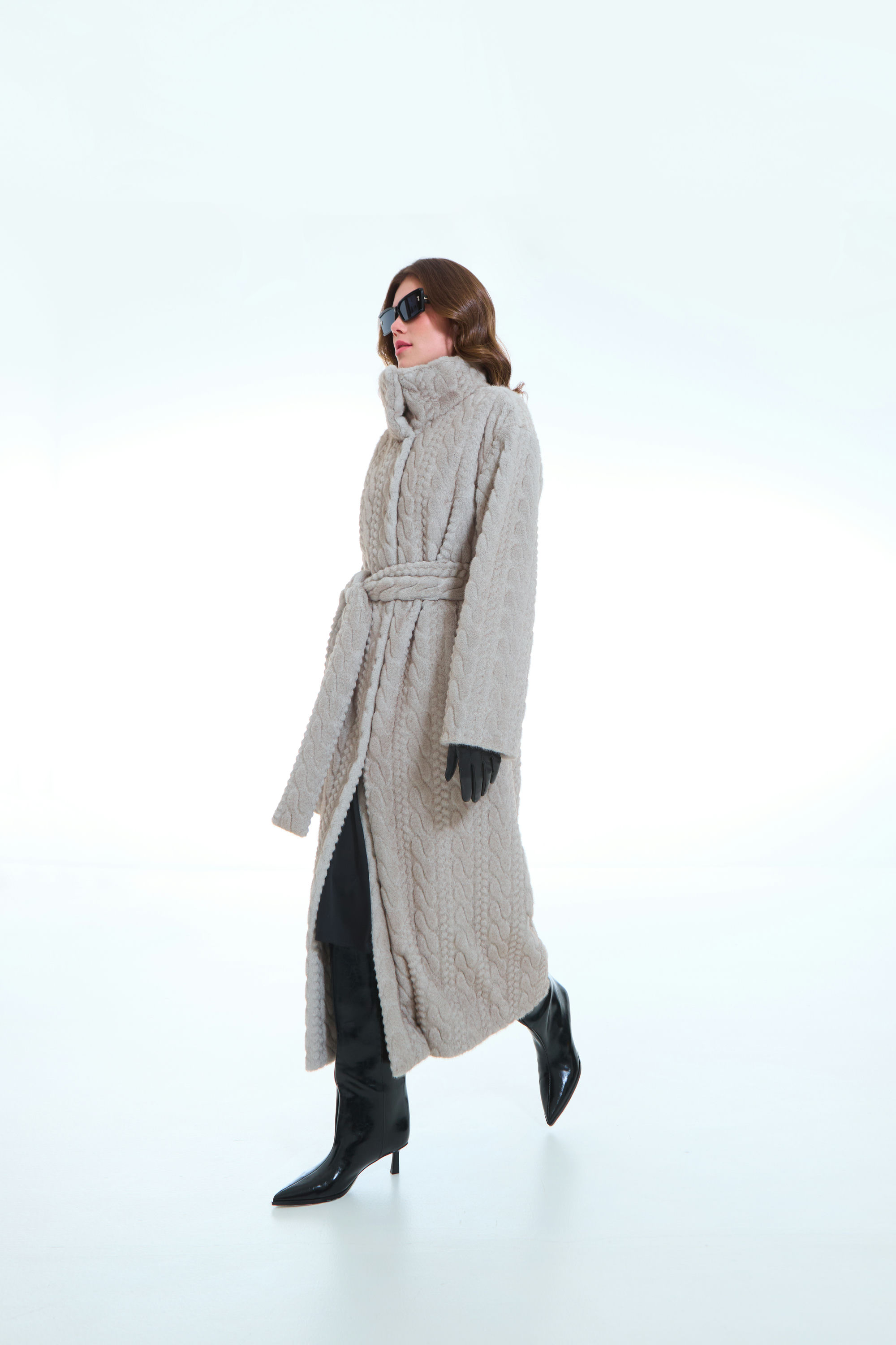 ПАЛЬТО ЖЕНСКОЕ ИЗ ИСКУССТВЕННОГО МЕХА 9-1969