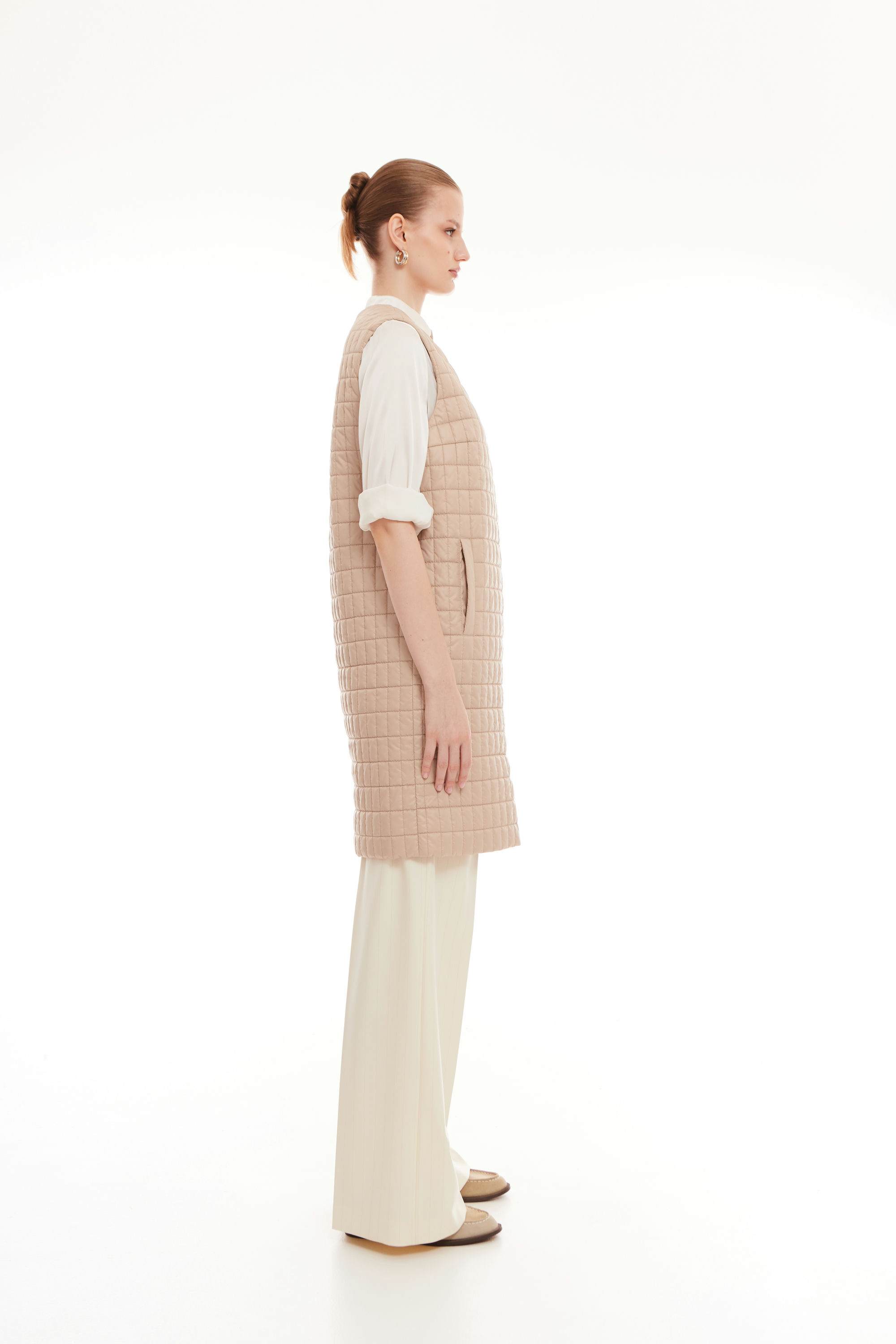 ЖИЛЕТ ЖЕНСКИЙ ПЛАЩЕВОЙ УТЕПЛЕННЫЙ 4-1082