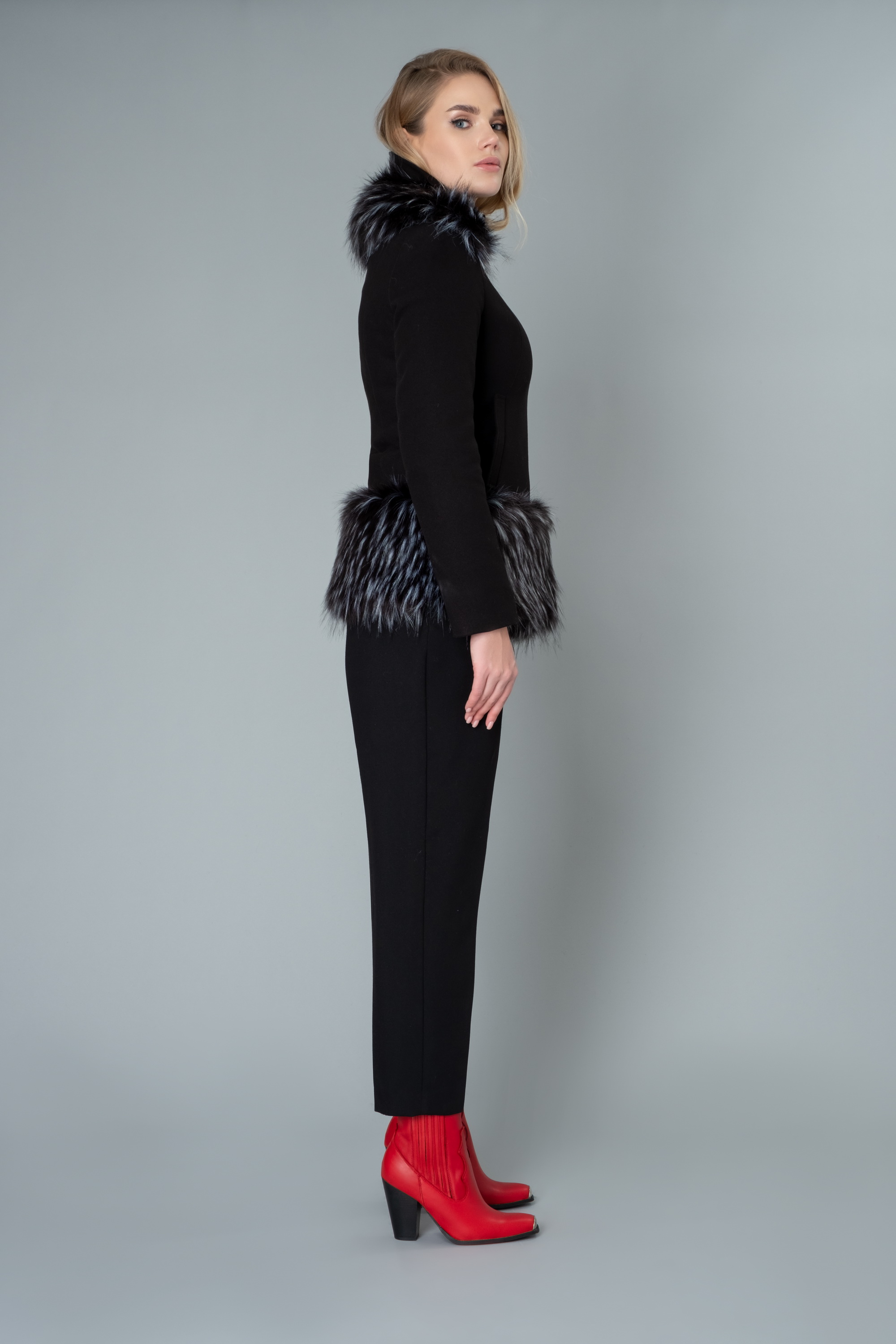 ПАЛЬТО ЖЕНСКОЕ УТЕПЛЕННОЕ 6-9190-1