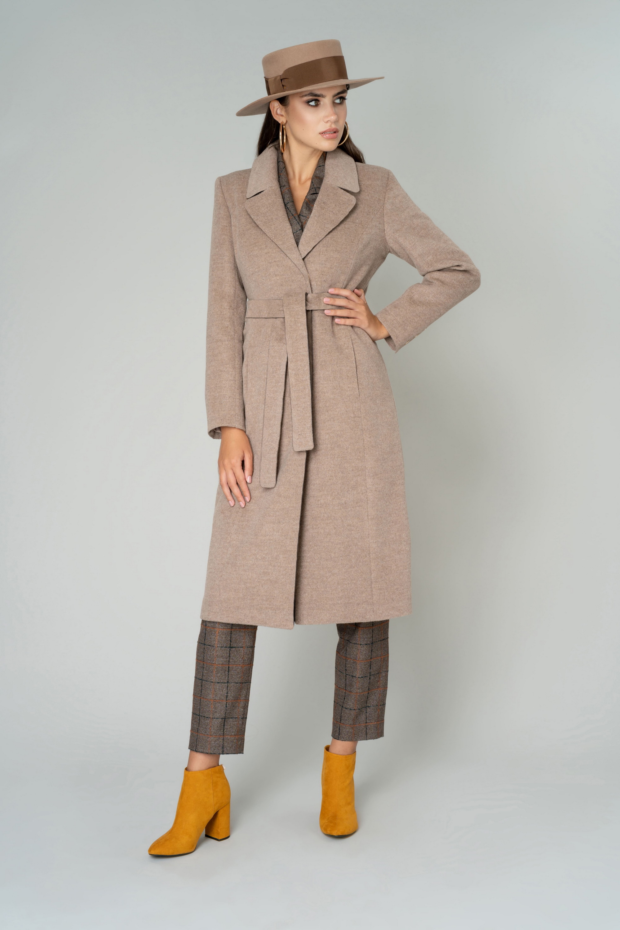 ТОП моделей пальто модные новинки пальто и тенденции пальто на фото
