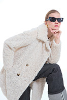 ПАЛЬТО ЖЕНСКОЕ ИЗ ИСКУССТВЕННОГО МЕХА 9-1596. Фото 4.